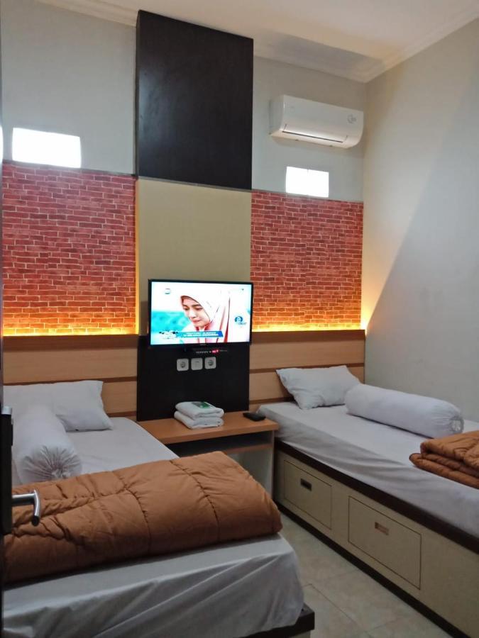 Amaya Guest House Syariah Alastuwo Esterno foto