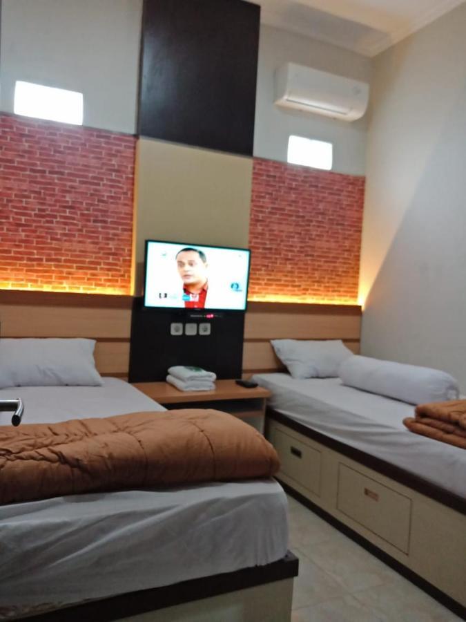 Amaya Guest House Syariah Alastuwo Esterno foto